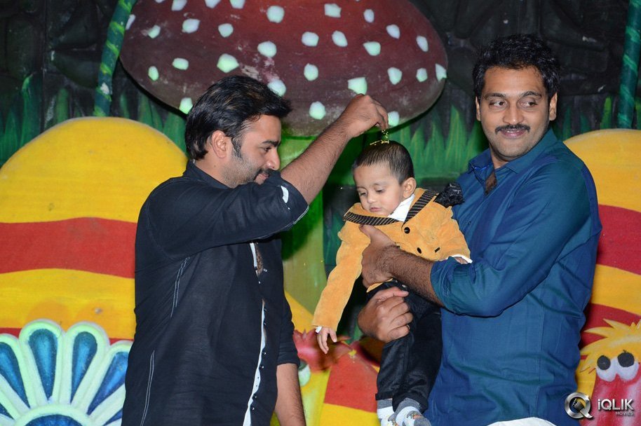 Ajay-Son-Dheeran-1st-Birthday-Celebrations-2014